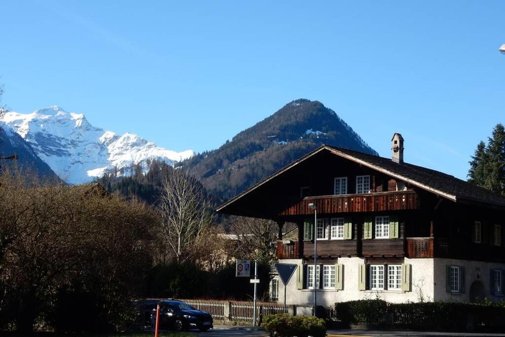 Zentral Gelegene Wohnung Mit Grossem Garten Interlaken Eksteriør billede