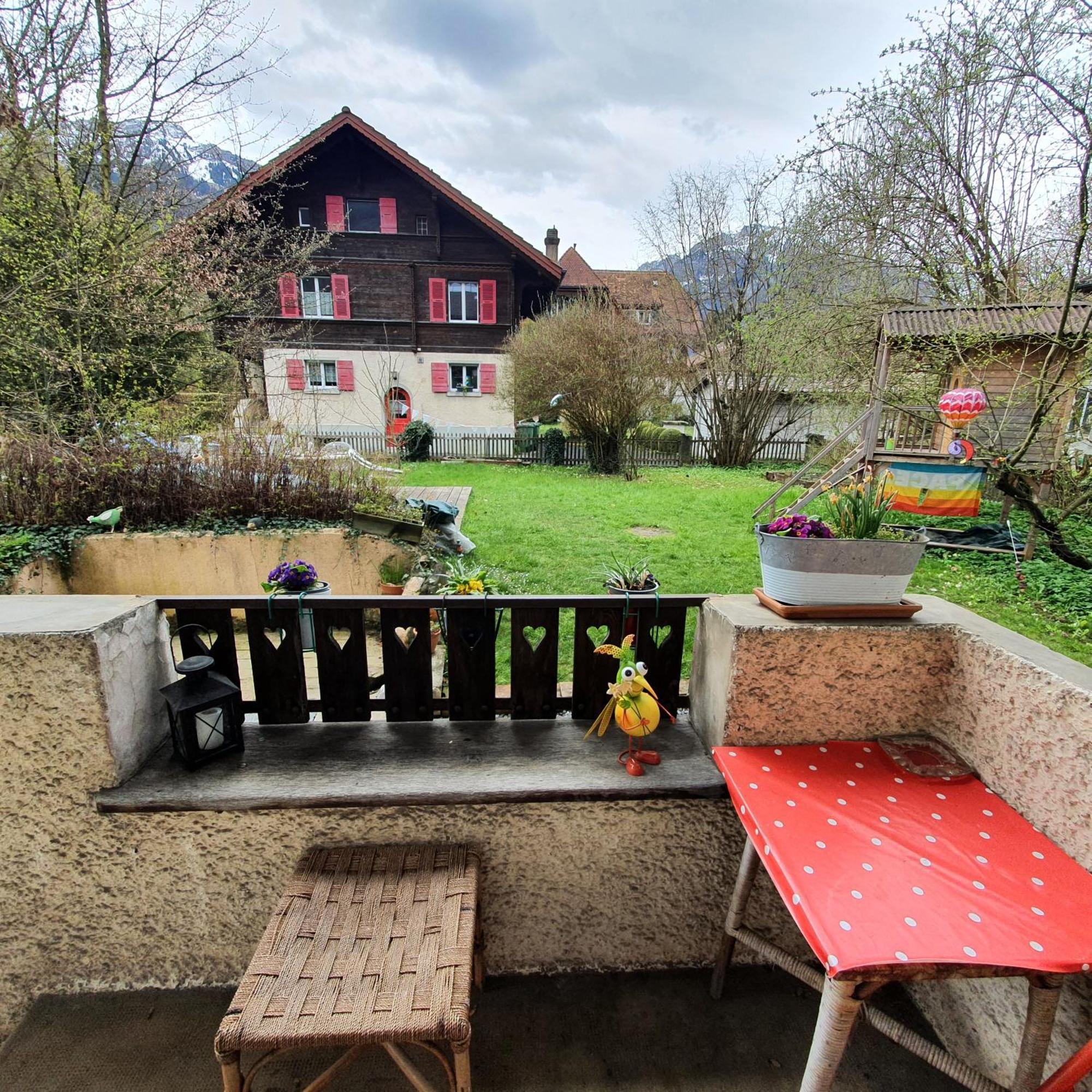 Zentral Gelegene Wohnung Mit Grossem Garten Interlaken Eksteriør billede